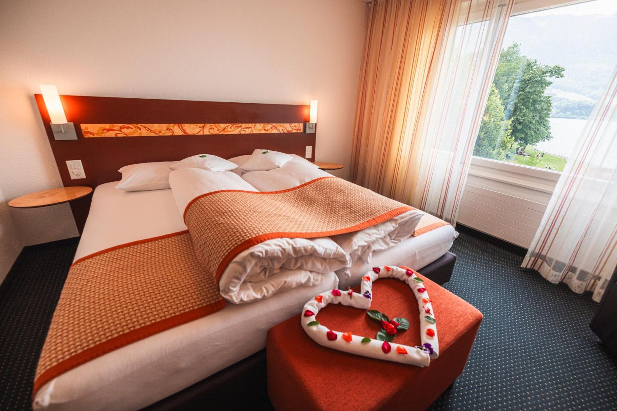 Hotel Seehof Superior Walenstadt Bagian luar foto